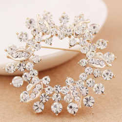 Zinc Alloy Rhinestone Flower Decor Brooch